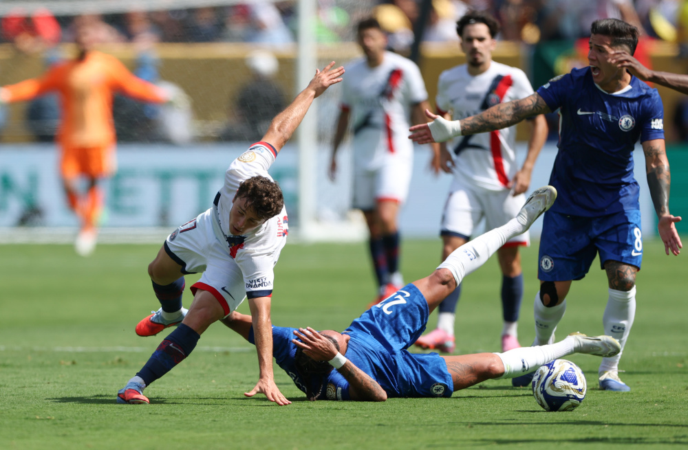辅以日本自 辅以日本自