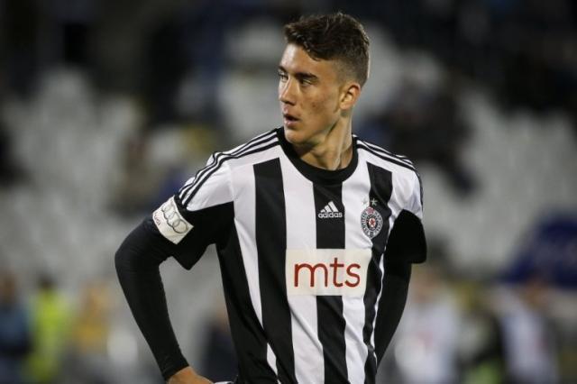 从高空俯冲 从高空俯冲