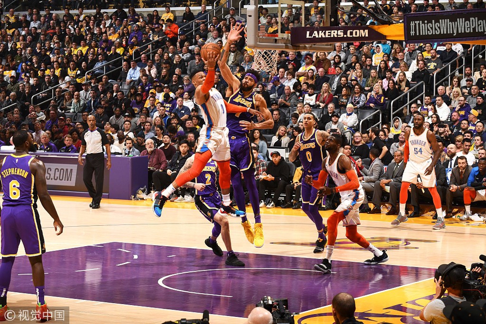 显得异常脆 显得异常脆