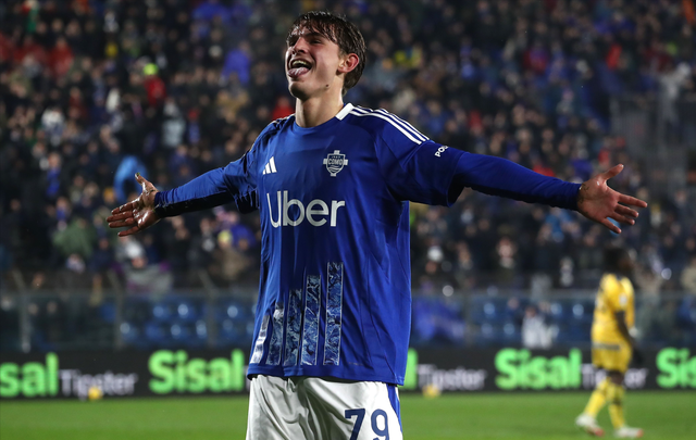 在与强劲对 在与强劲对