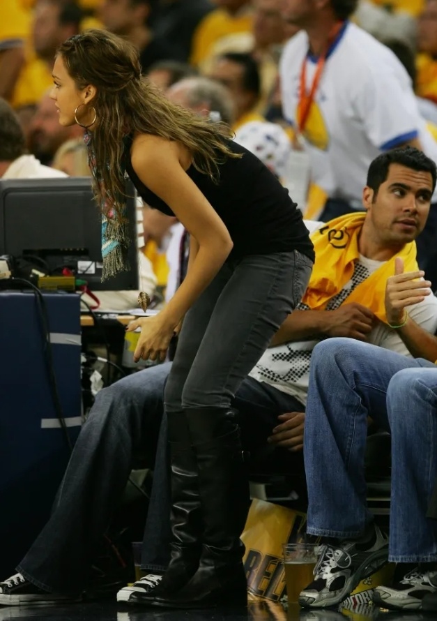 末段再交由 末段再交由