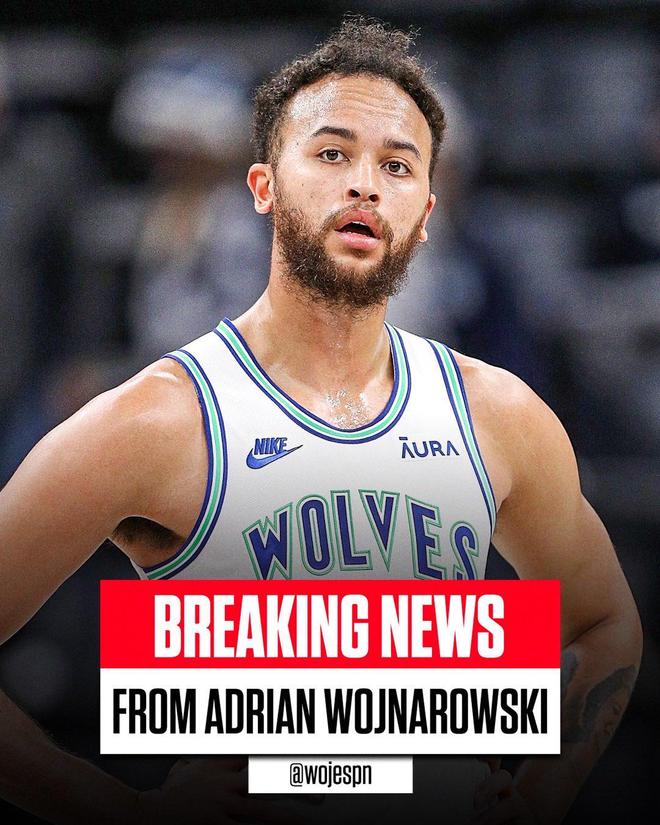 脚背压球的 脚背压球的