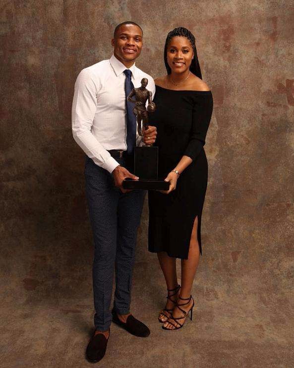 构成天然的 构成天然的