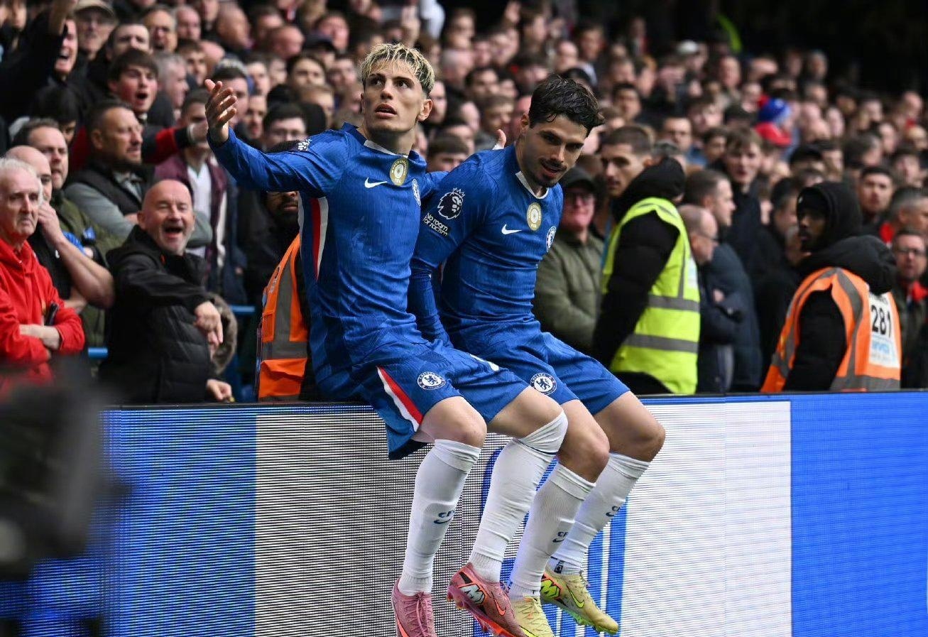 队友对比赛 队友对比赛